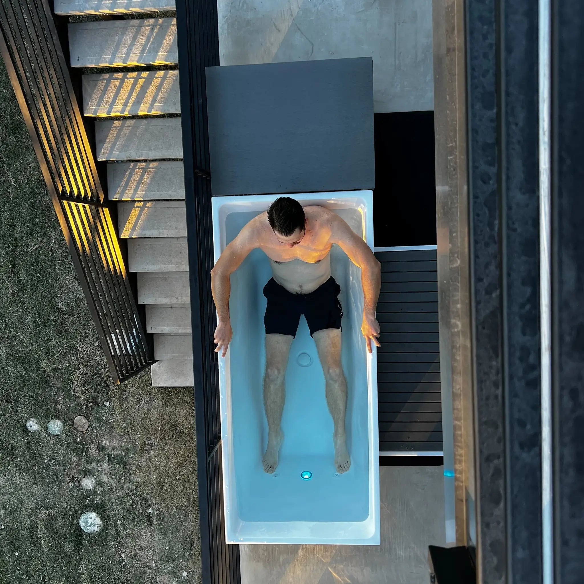Acrylic Plunge